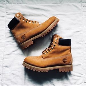 BRAND NEW 6" Timberland Boots ( Mens 8, Womens 10)